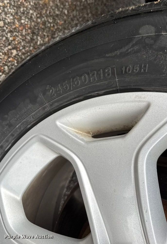 image for item EM8164 2013 Ford Edge SEL SUV