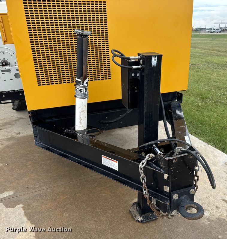 image for item EM8167 2022 Vermeer MC573 SDT  vacuum excavator