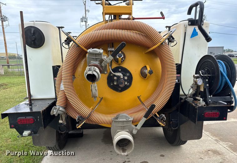 image for item EM8167 2022 Vermeer MC573 SDT  vacuum excavator