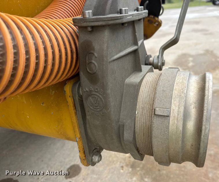 image for item EM8167 2022 Vermeer MC573 SDT  vacuum excavator