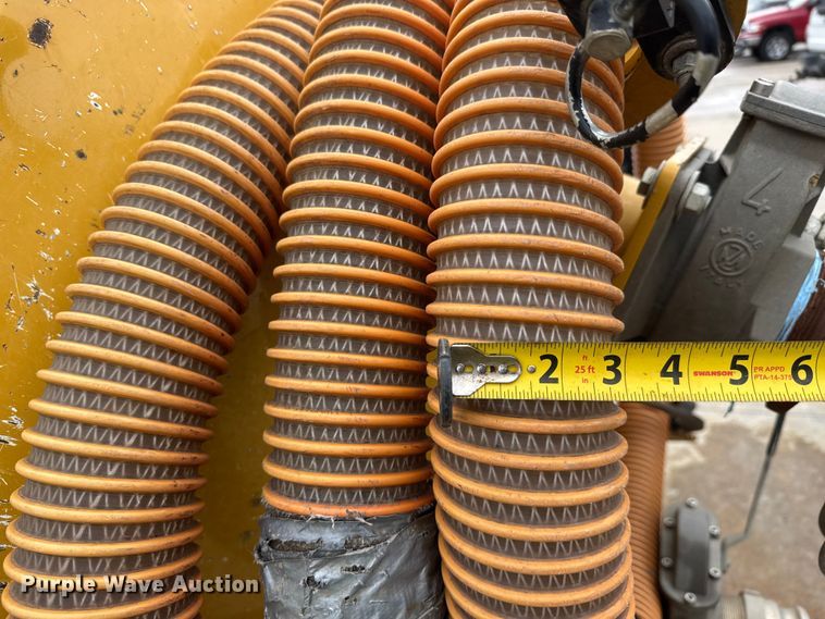 image for item EM8167 2022 Vermeer MC573 SDT  vacuum excavator