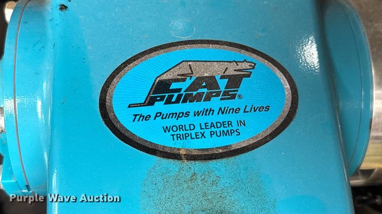 image for item EM8167 2022 Vermeer MC573 SDT  vacuum excavator