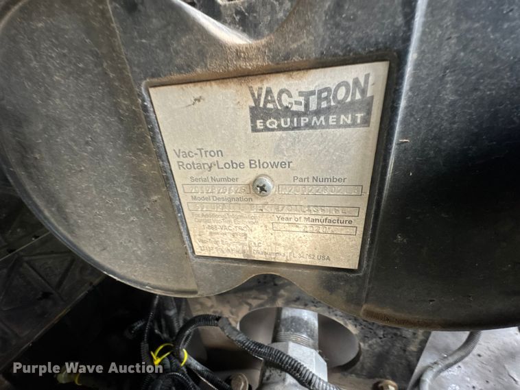 image for item EM8167 2022 Vermeer MC573 SDT  vacuum excavator