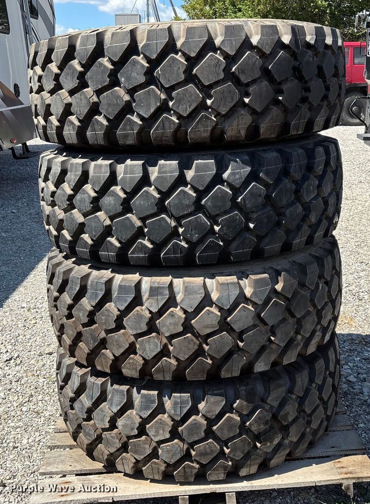 image for item EN5575 (4) 395/85R20 XZL tires and wheels