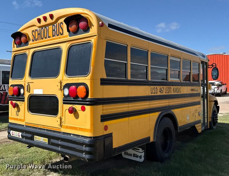 image for item EP0647 2005 Blue Bird school bus