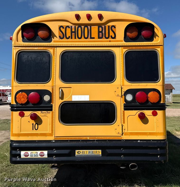 image for item EP0647 2005 Blue Bird school bus