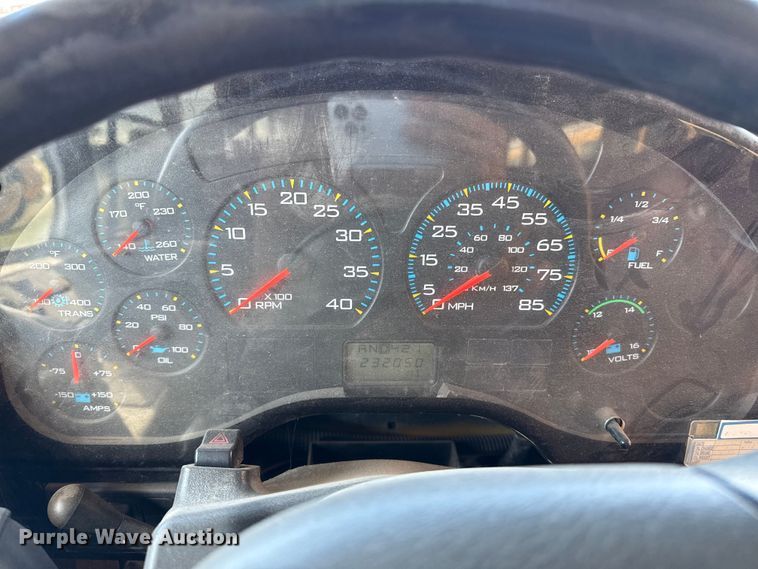 image for item EP0647 2005 Blue Bird school bus