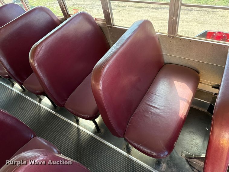 image for item EP0647 2005 Blue Bird school bus