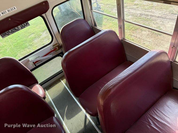 image for item EP0647 2005 Blue Bird school bus