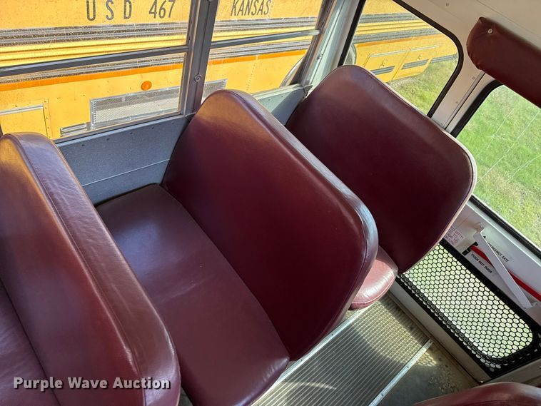 image for item EP0647 2005 Blue Bird school bus