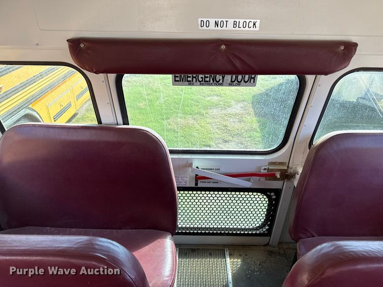 image for item EP0647 2005 Blue Bird school bus