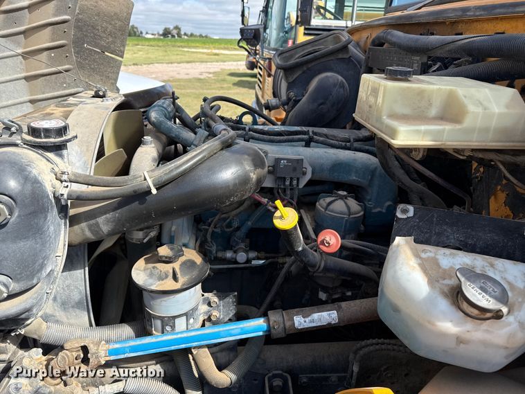 image for item EP0647 2005 Blue Bird school bus