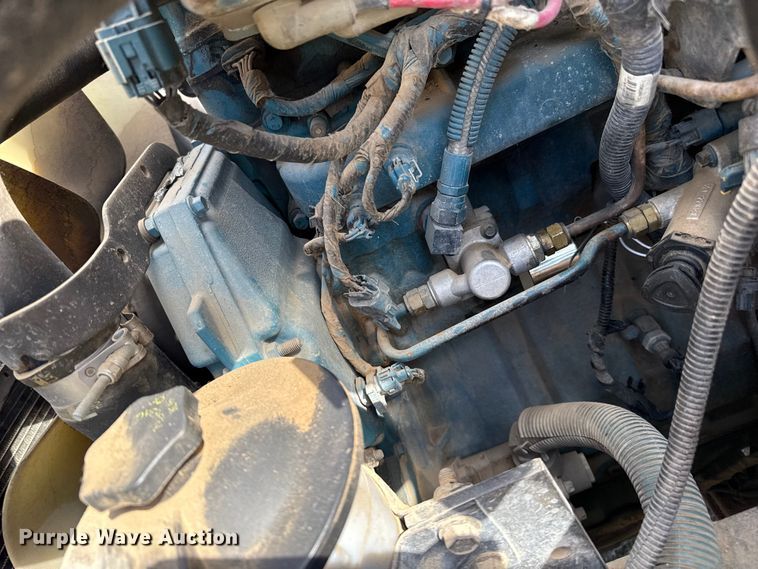 image for item EP0647 2005 Blue Bird school bus