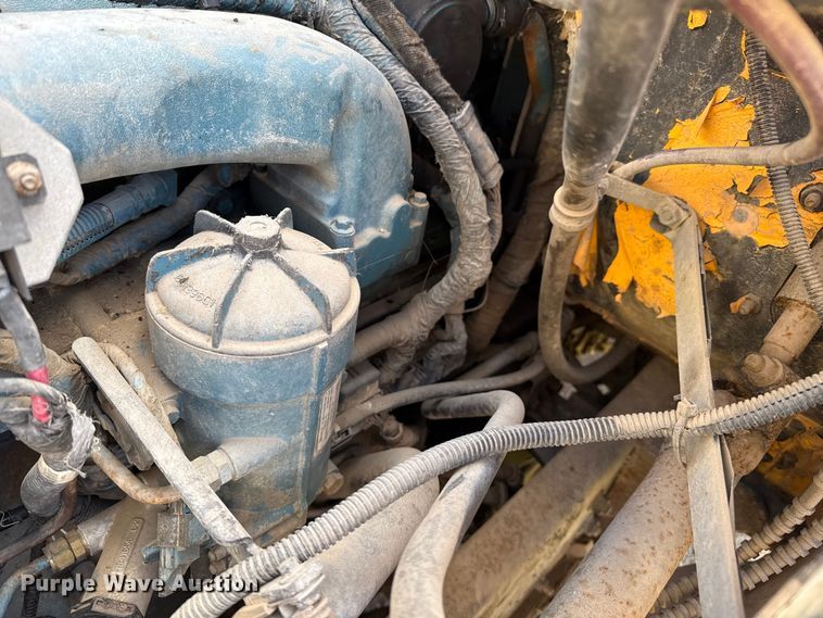 image for item EP0647 2005 Blue Bird school bus