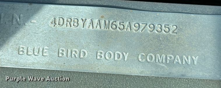 image for item EP0647 2005 Blue Bird school bus