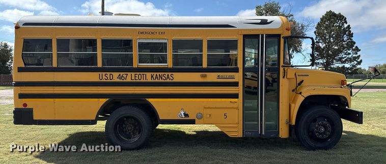 image for item EP0648 2002 Blue Bird school bus