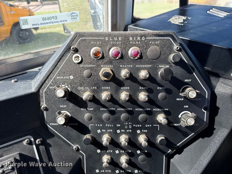 image for item EP0648 2002 Blue Bird school bus