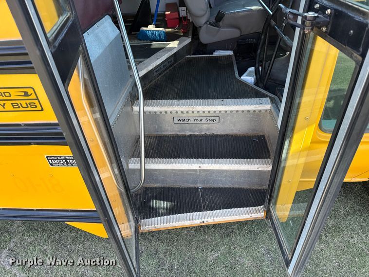 image for item EP0649 2001 Ford school bus