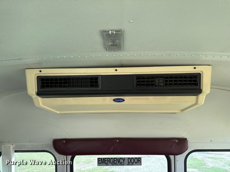 image for item EP0649 2001 Ford school bus