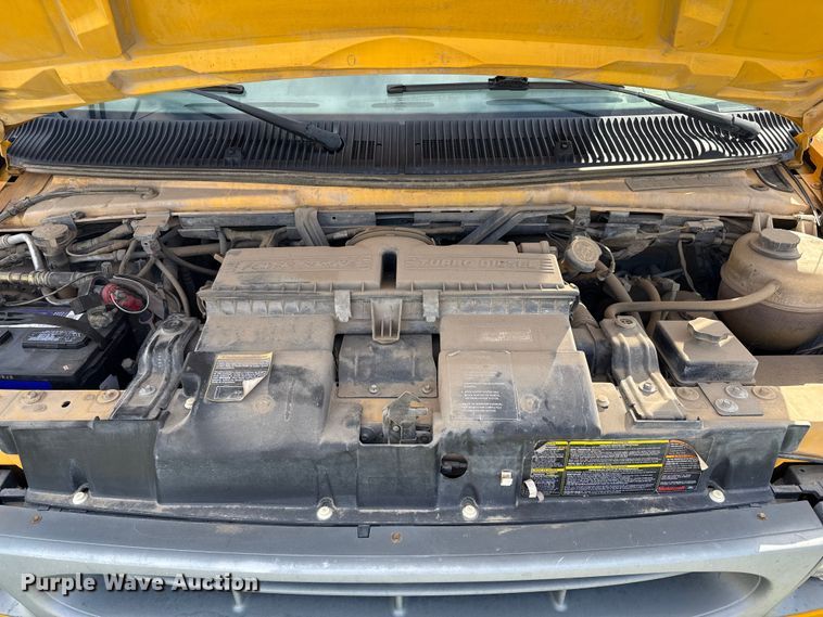 image for item EP0649 2001 Ford school bus