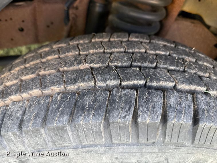 image for item EP0649 2001 Ford school bus