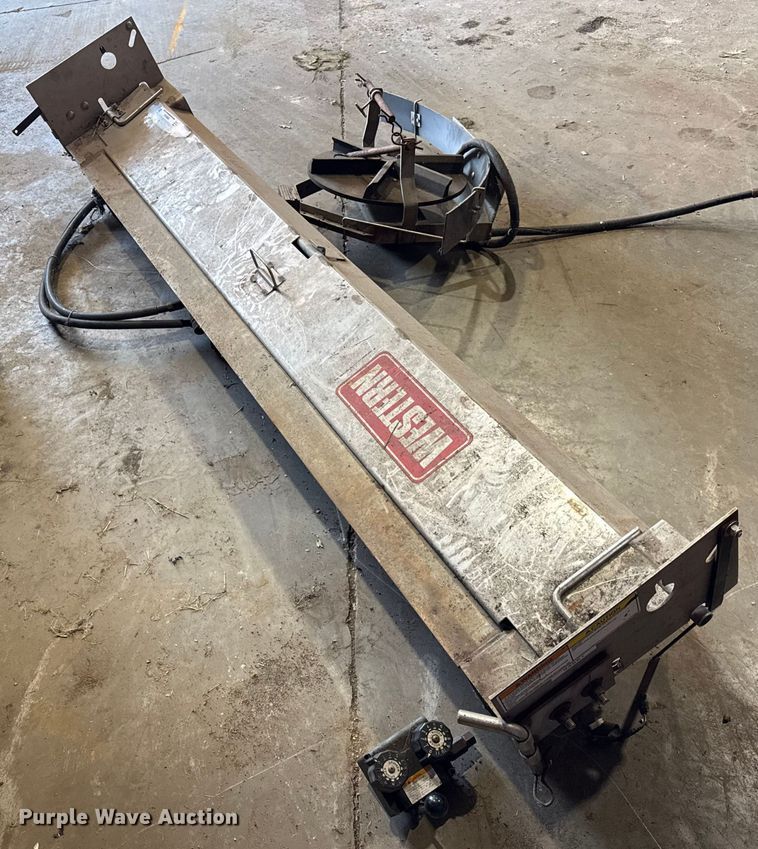 image for item ER0105 Western UTS-696 tailgate spreader