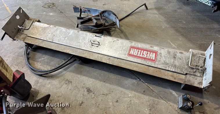 image for item ER0105 Western UTS-696 tailgate spreader