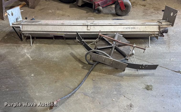 image for item ER0105 Western UTS-696 tailgate spreader