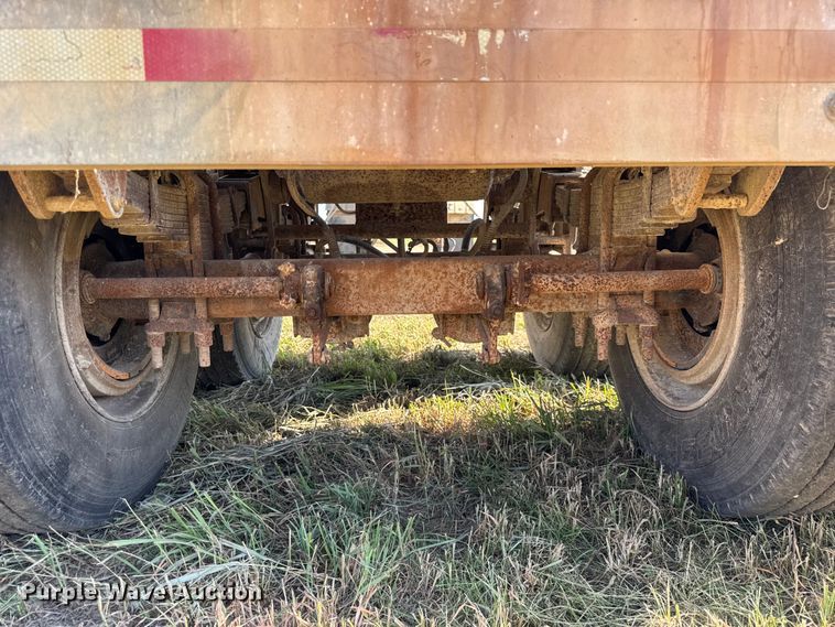 image for item ER0110 1983 Walker tank trailer