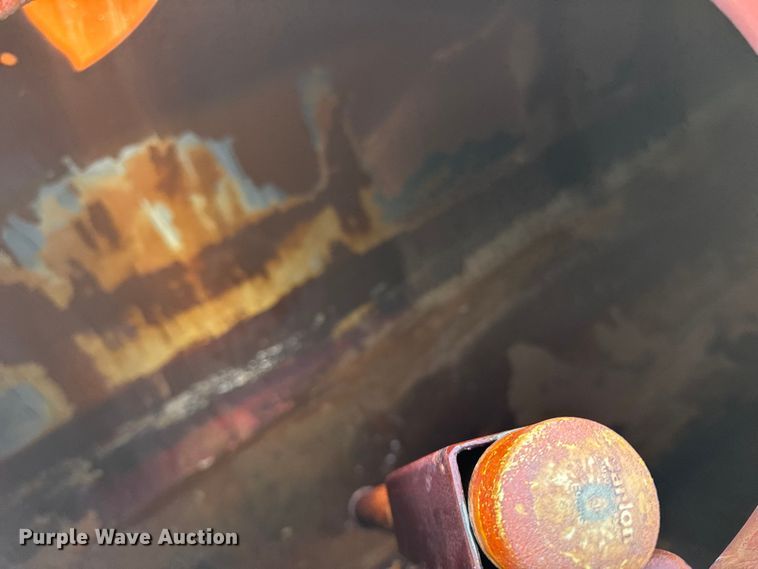 image for item ER0110 1983 Walker tank trailer