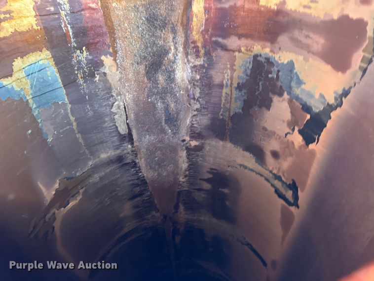 image for item ER0110 1983 Walker tank trailer