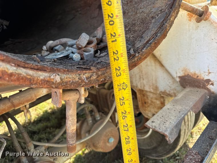 image for item ER0111 1991 V.E. Enterprises Inc DOTF 140B vacuum trailer