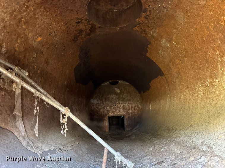 image for item ER0111 1991 V.E. Enterprises Inc DOTF 140B vacuum trailer