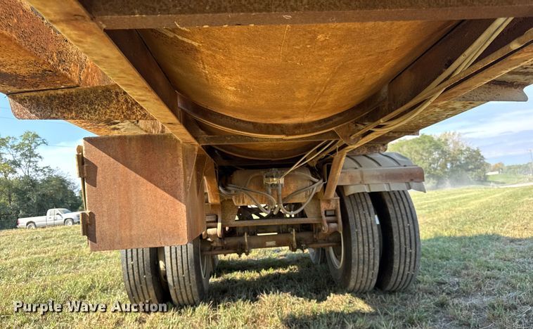 image for item ER0111 1991 V.E. Enterprises Inc DOTF 140B vacuum trailer