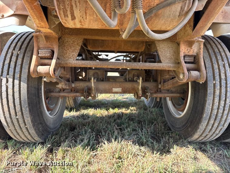 image for item ER0111 1991 V.E. Enterprises Inc DOTF 140B vacuum trailer