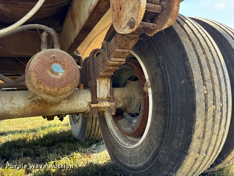 image for item ER0111 1991 V.E. Enterprises Inc DOTF 140B vacuum trailer