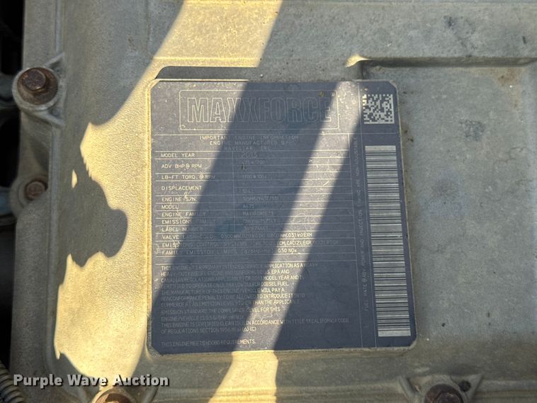 image for item ER0113 2014 International 7600 semi truck