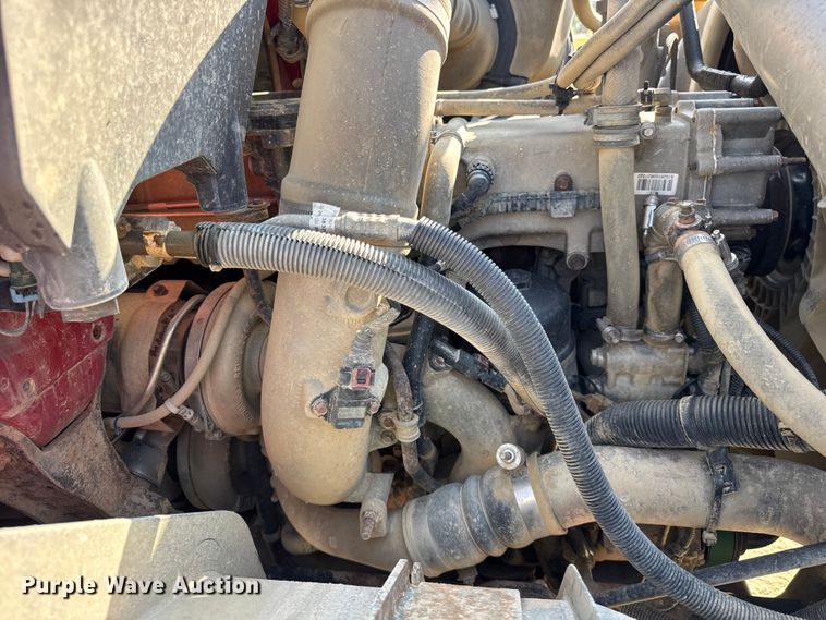 image for item ER0113 2014 International 7600 semi truck