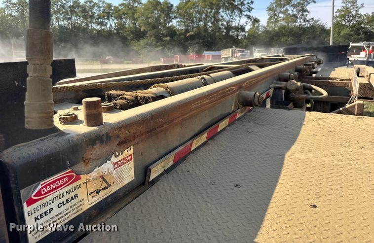 image for item ER0114 2017 Benlee TASMDS26S roll-off container trailer