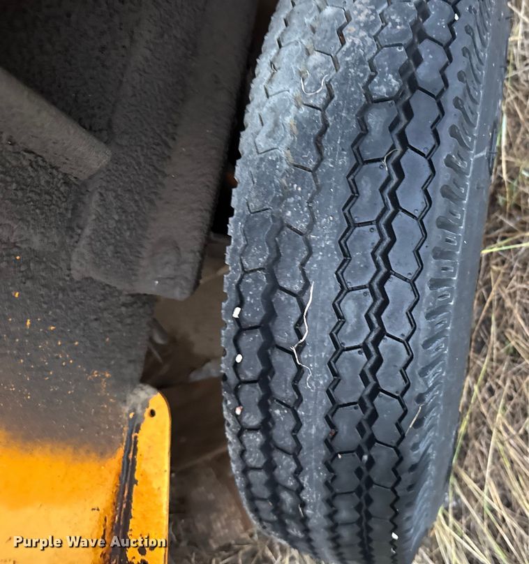 image for item ER2340 Kelly Ryan manure spreader