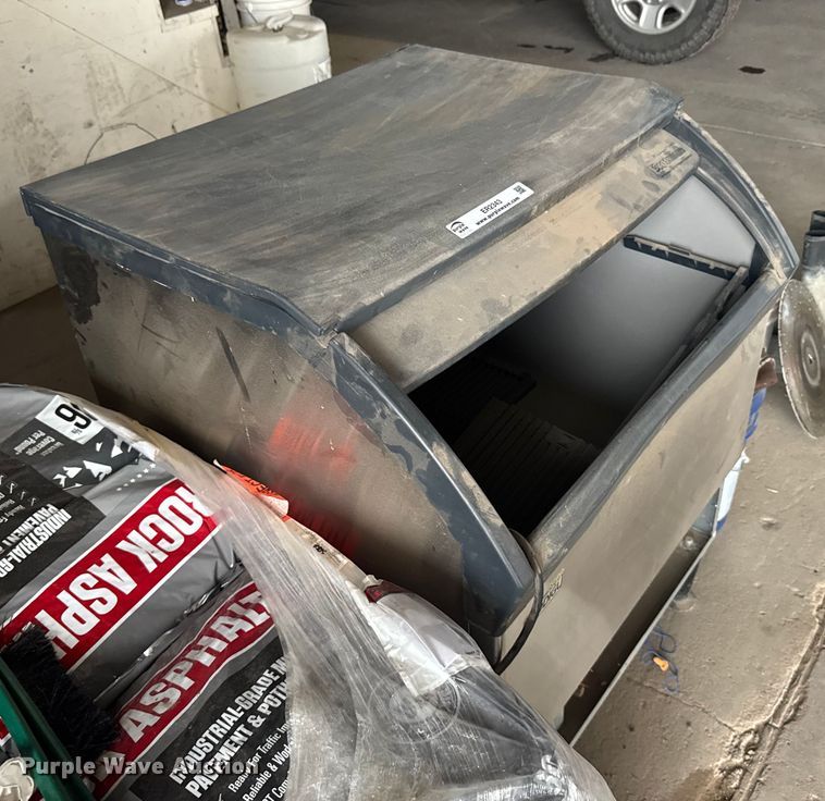 image for item ER2343 Scotsman Prodigy CU3030SW-1A ice maker