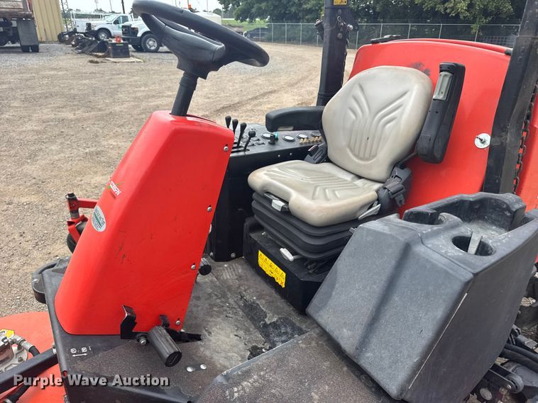 image for item ER2347 Jacobsen lawn mower