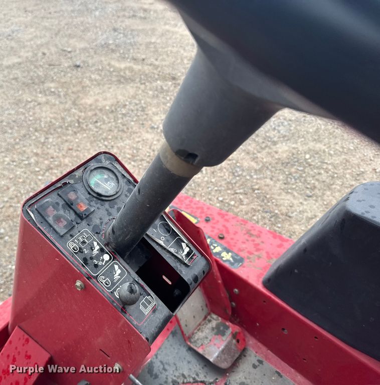 image for item ER2348 Toro Groundsmaster 4000-D lawn mower