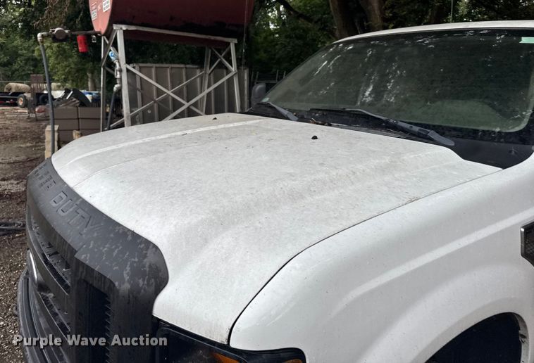 image for item ER2351 2009 Ford F250 Super Duty XL pickup truck