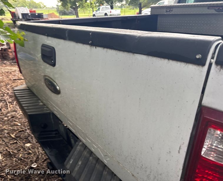 image for item ER2351 2009 Ford F250 Super Duty XL pickup truck