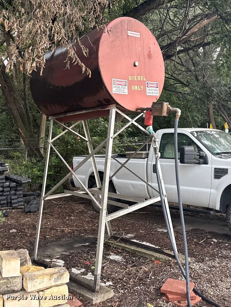 image for item ER2352 Fuel tank