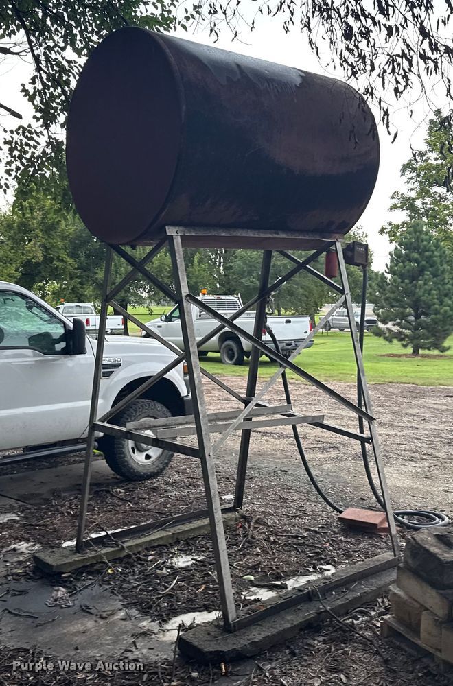 image for item ER2352 Fuel tank