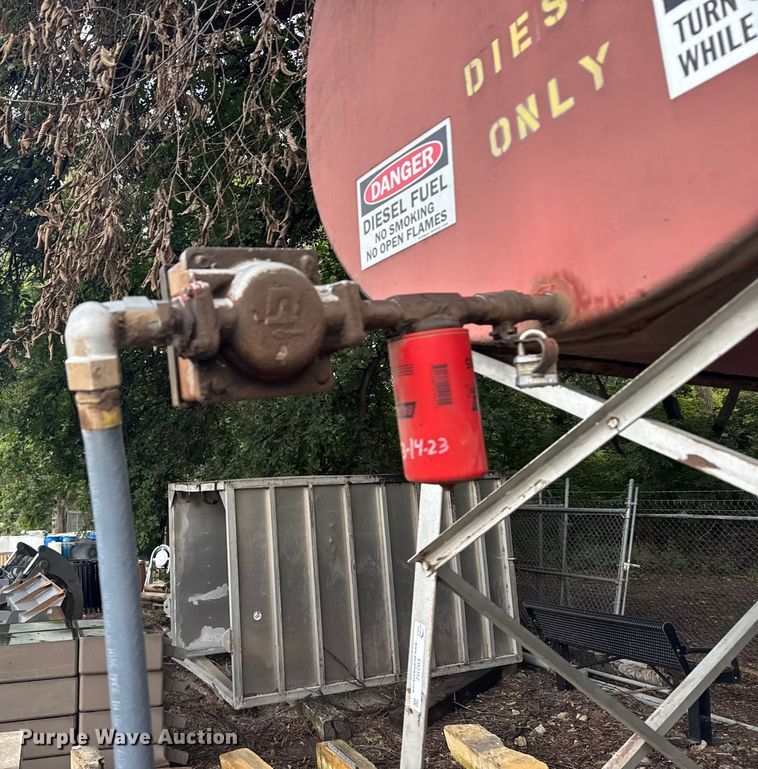 image for item ER2352 Fuel tank