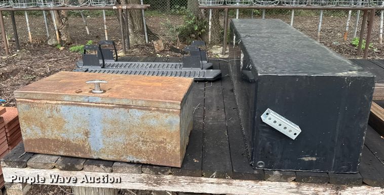 image for item ER2352 Fuel tank