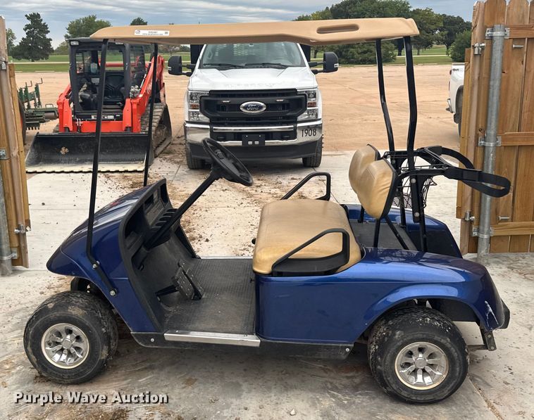 image for item ER2387 EZ-GO Textron golf cart